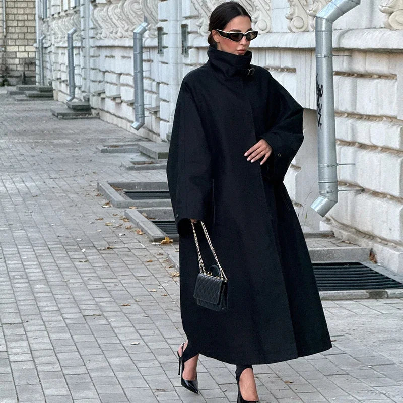 Gabardina Larga de Cuello Alto