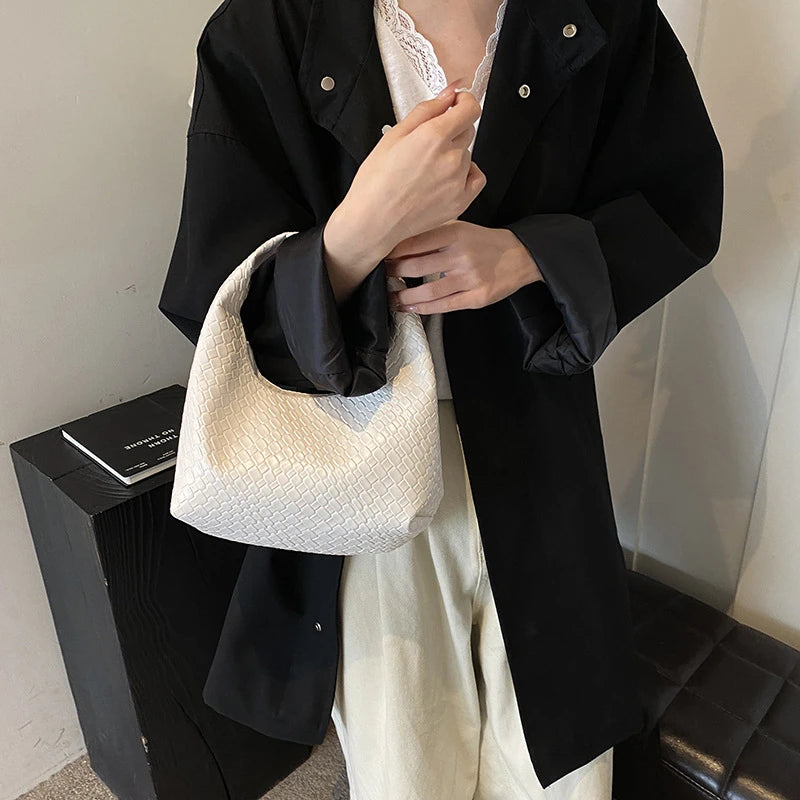 Bolso Hobo Trenzado