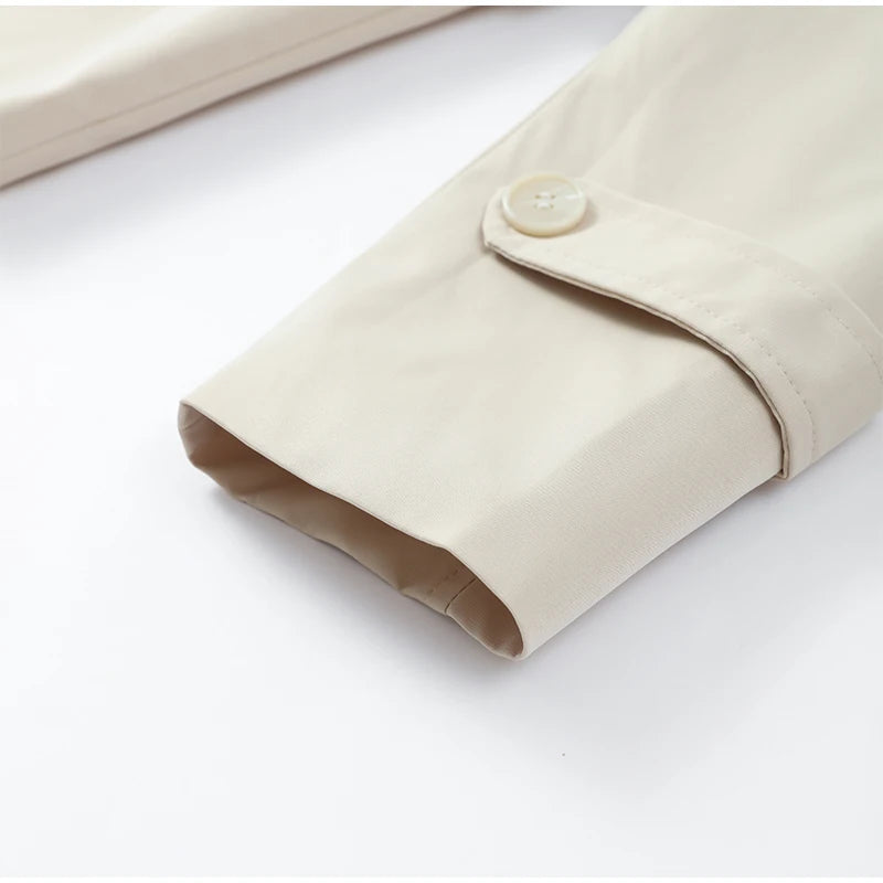 Chaqueta Gabardina Corta con Lazada