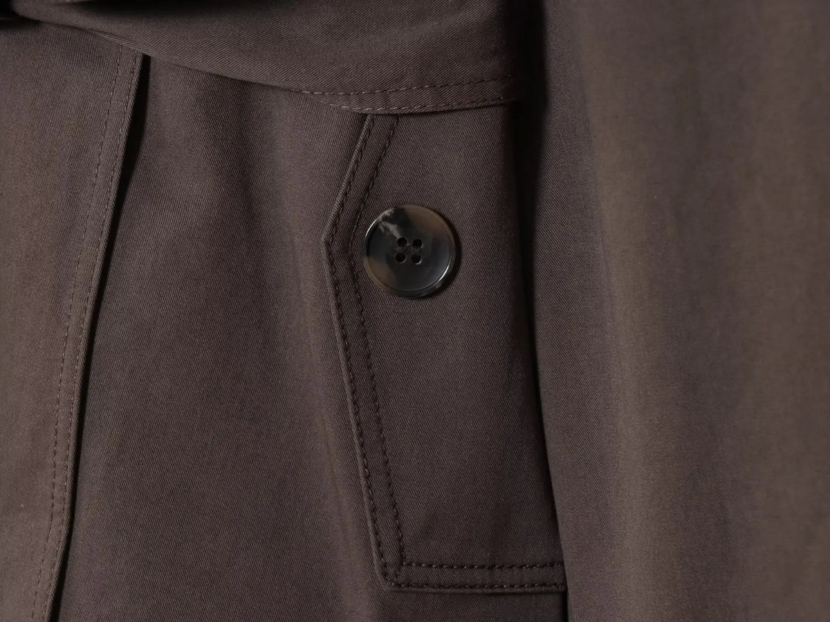 Gabardina Corta Cruzada Estilo Británico