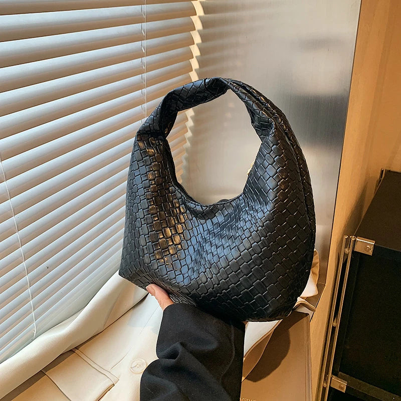 Bolso Hobo Trenzado