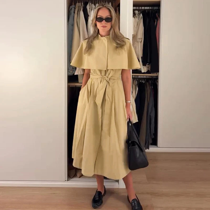 Vestido Camisero con Capa