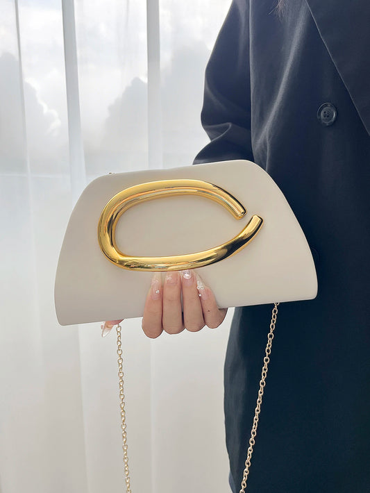 Clutch con Asa Dorada