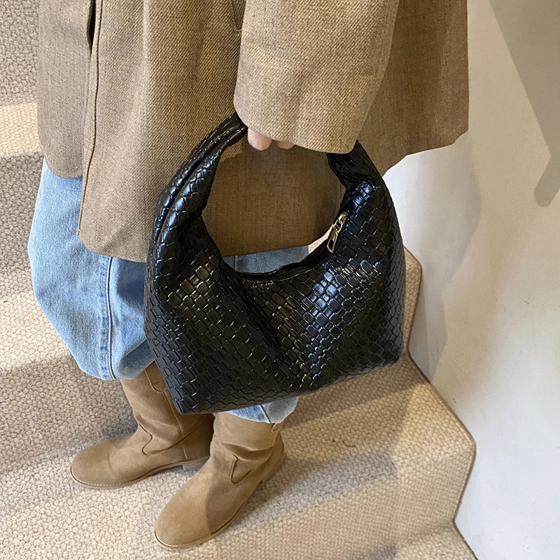 Bolso Hobo Trenzado