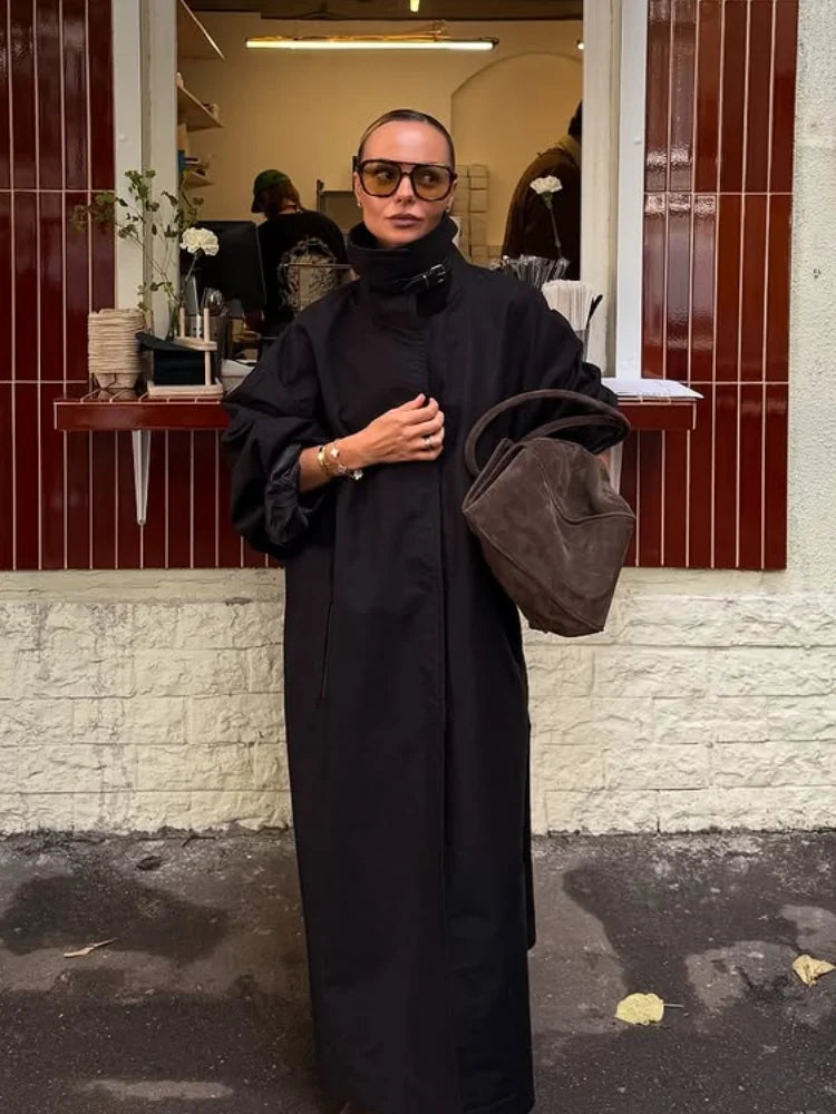 Gabardina Larga de Cuello Alto