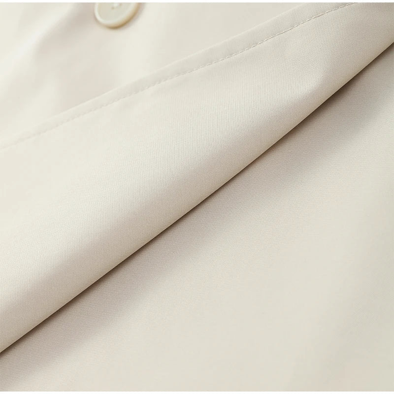 Chaqueta Gabardina Corta con Lazada