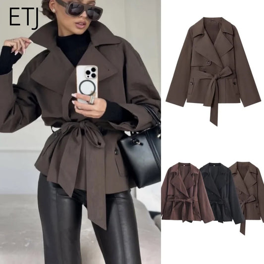 Gabardina Corta Cruzada Estilo Británico