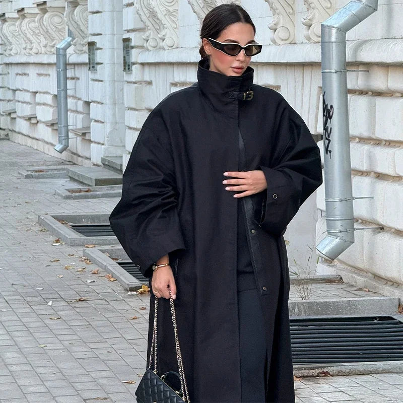 Gabardina Larga de Cuello Alto