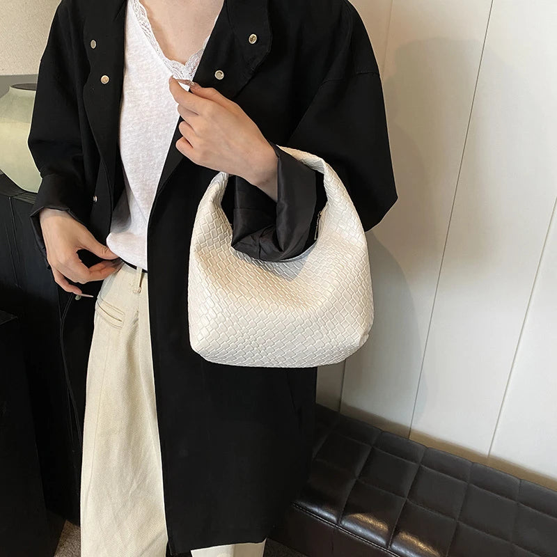 Bolso Hobo Trenzado