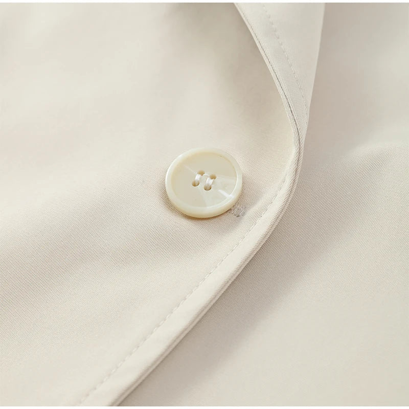 Chaqueta Gabardina Corta con Lazada