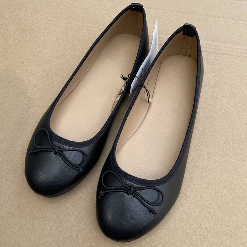Bailarina Negra con Lazo