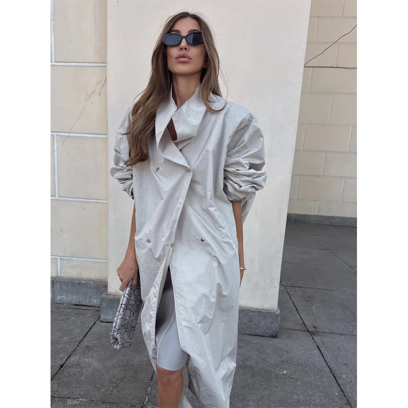 Gabardina Larga de Cuello Alto