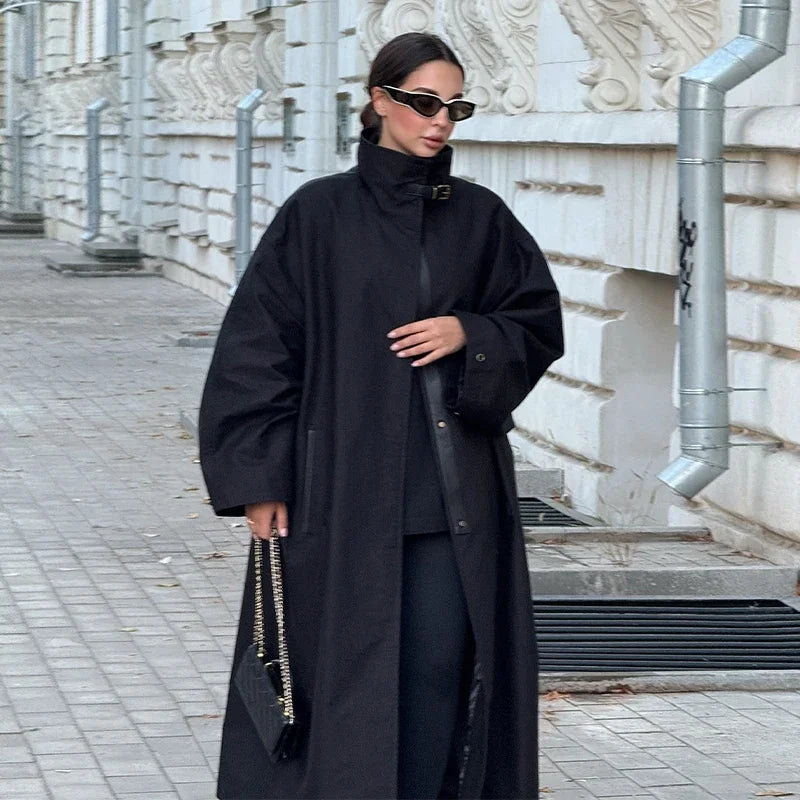 Gabardina Larga de Cuello Alto