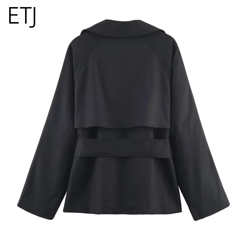 Gabardina Corta Cruzada Estilo Británico