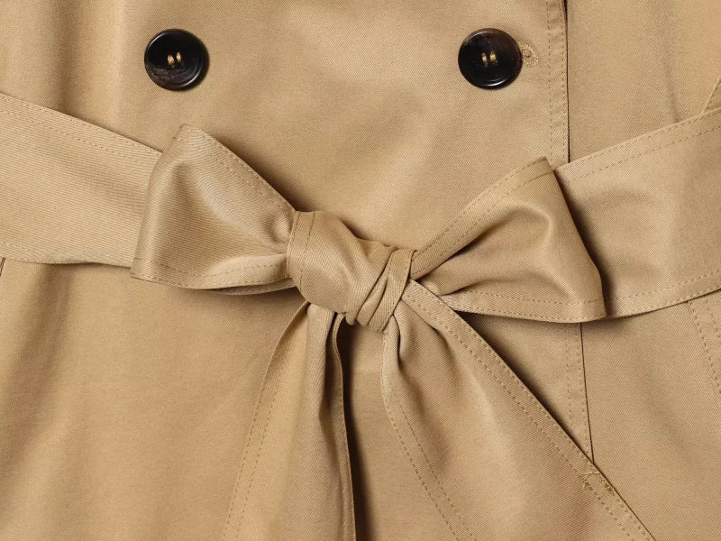 Gabardina Corta Cruzada Estilo Británico
