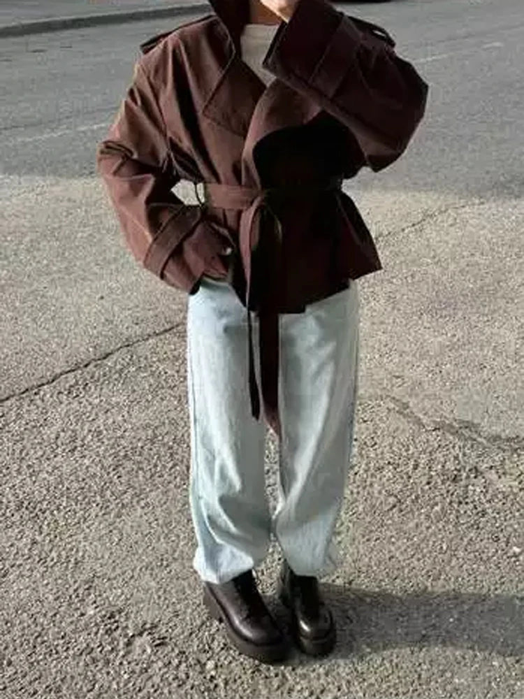 Chaqueta Gabardina Corta con Lazada