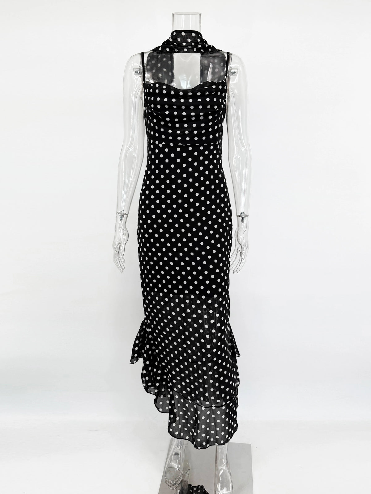 Vestido Largo de Lunares con Pañuelo