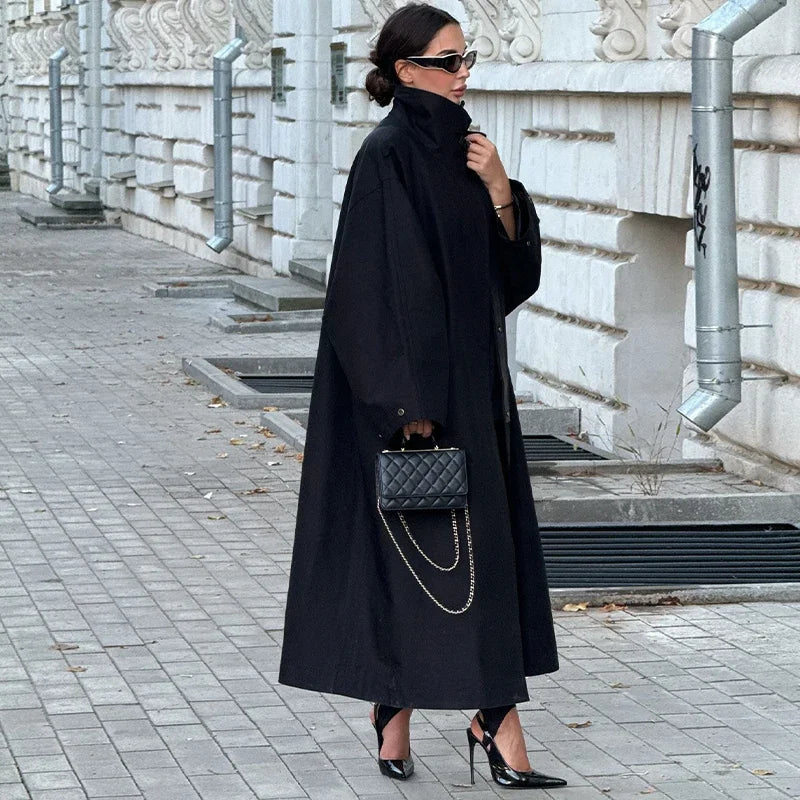 Gabardina Larga de Cuello Alto