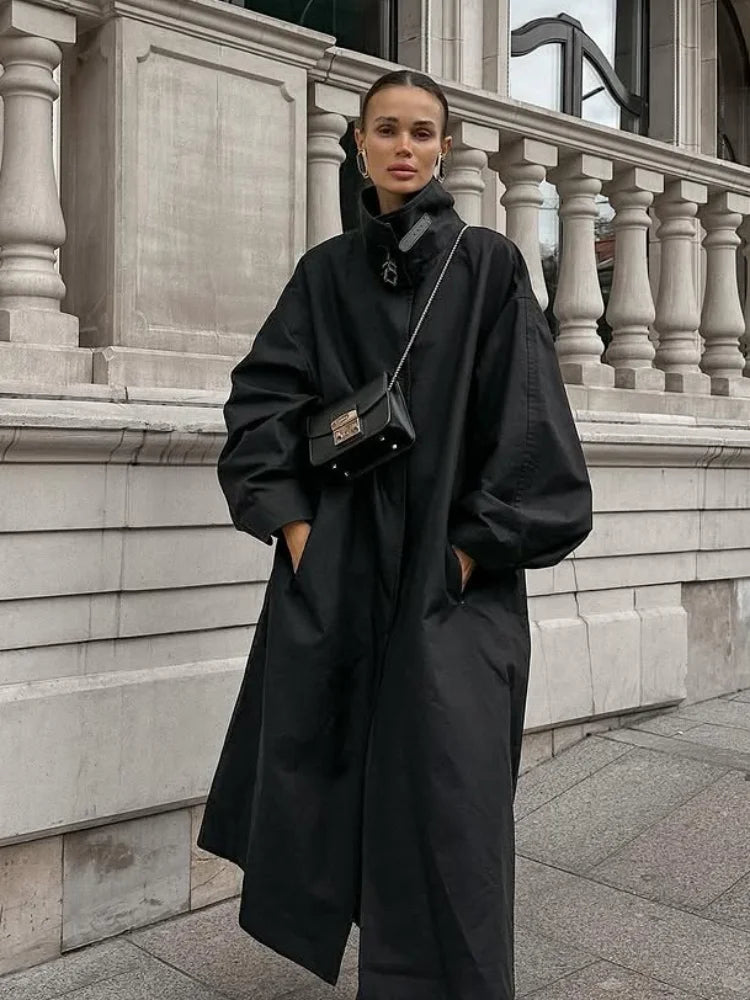 Gabardina Larga de Cuello Alto