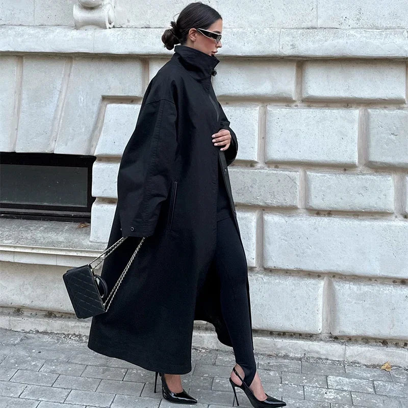 Gabardina Larga de Cuello Alto
