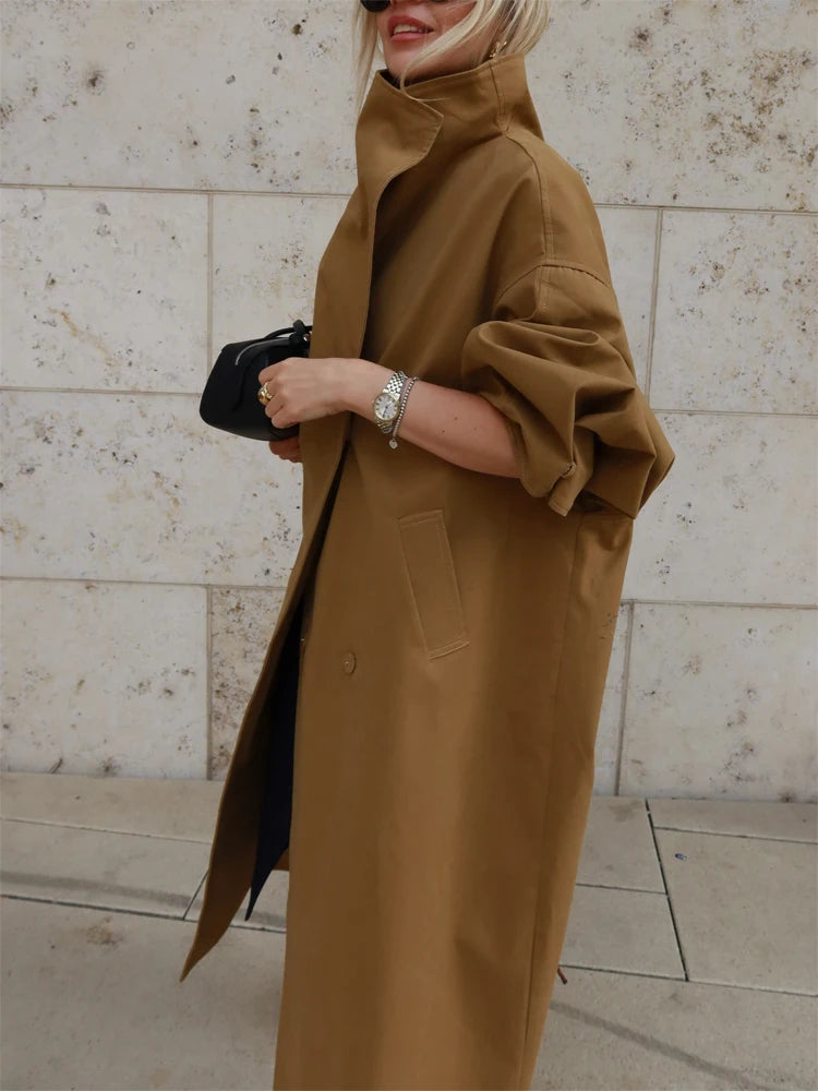 Gabardina Larga de Cuello Alto