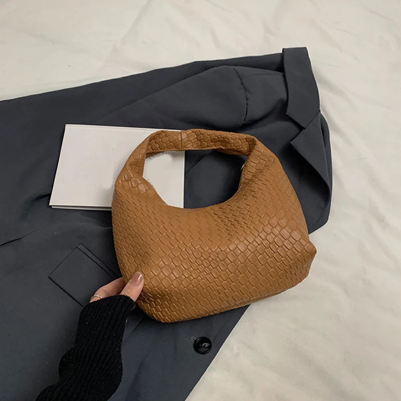 Bolso Hobo Trenzado