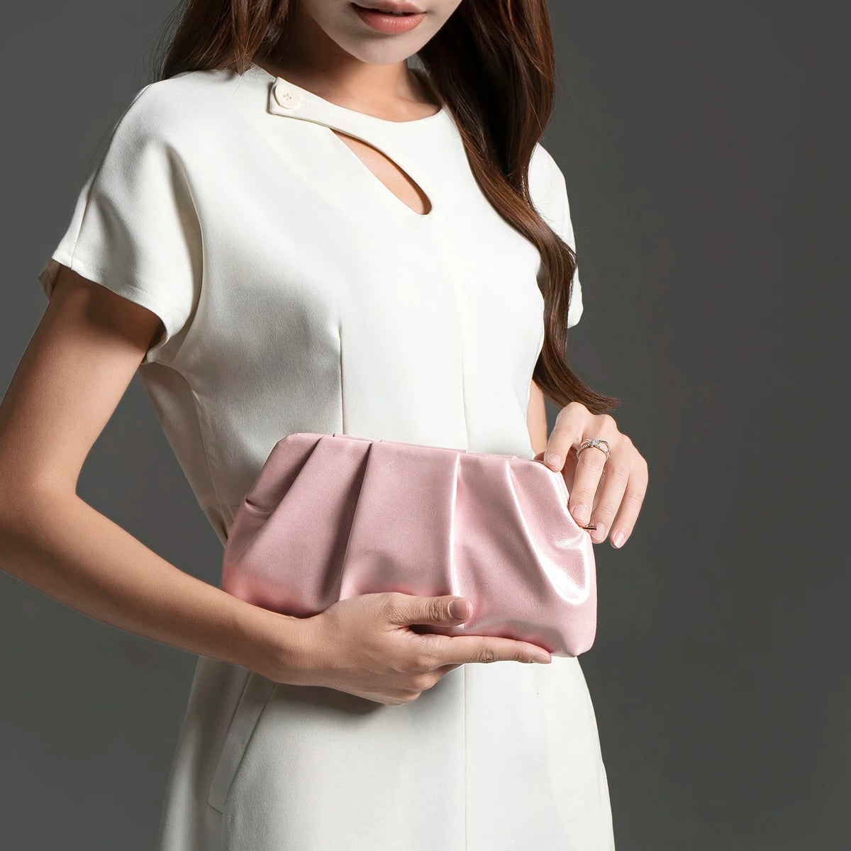 Clutch Fruncido con Cadena